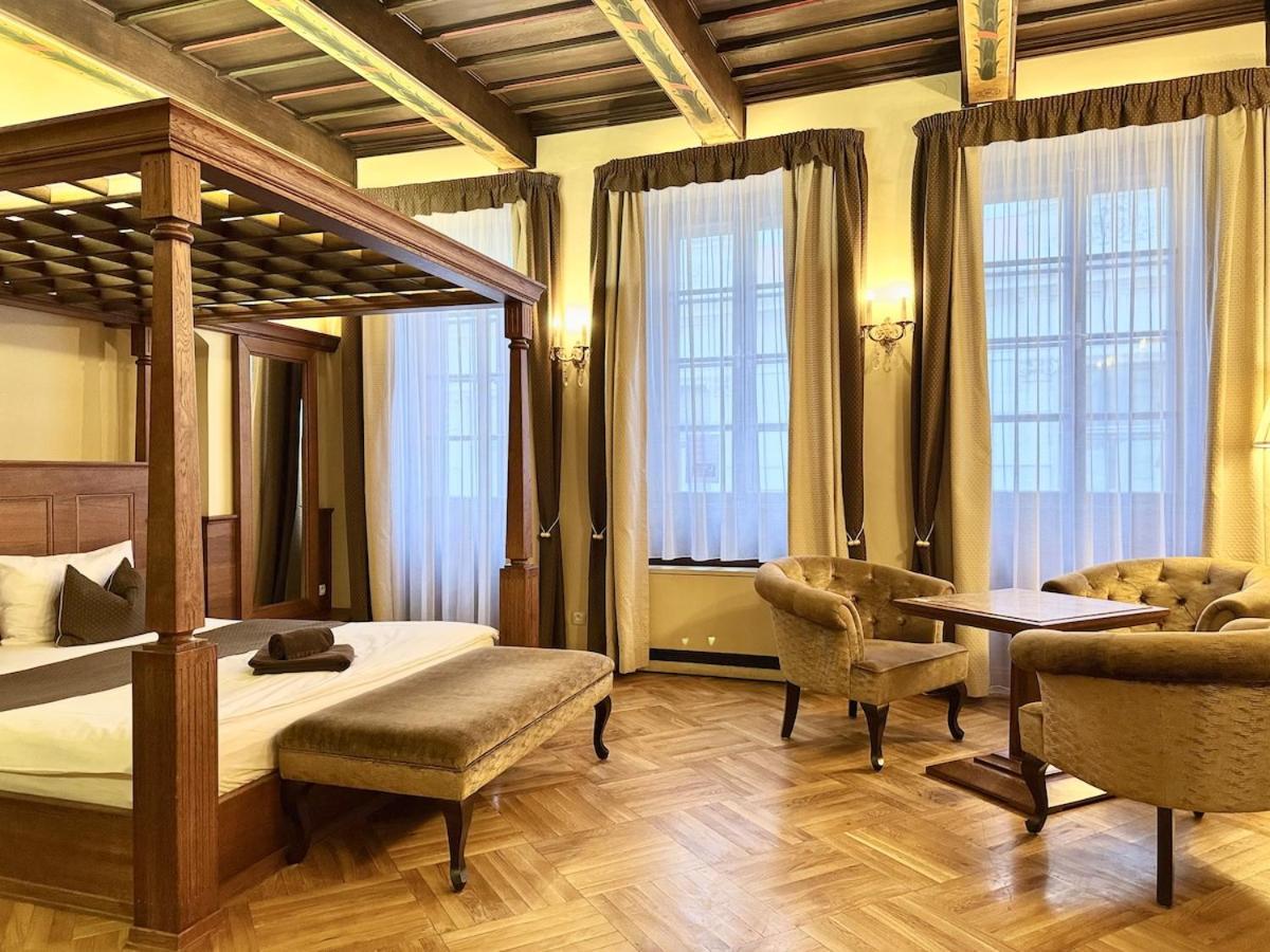 Traditional Prague Apartment Exterior photo